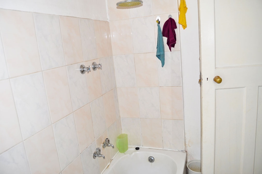 To Let 2 Bedroom Property for Rent in Woodstock Western Cape
